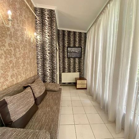 Ek Apartments Odessa Exterior foto